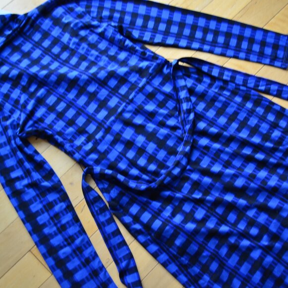 BOSS Ettay Printed Wrap Dress Size M NWT - Picture 13 of 15